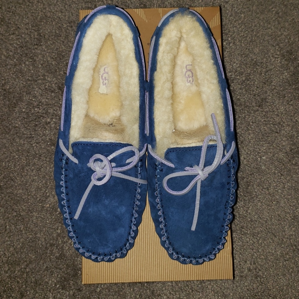 New & Authentic UGG Dakota Moccasins + Care Kit
